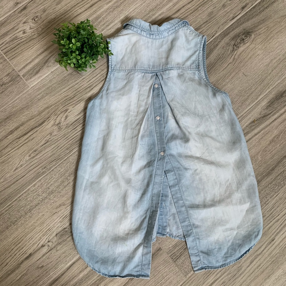 Chelsea & Violet Chambray Button Down Top